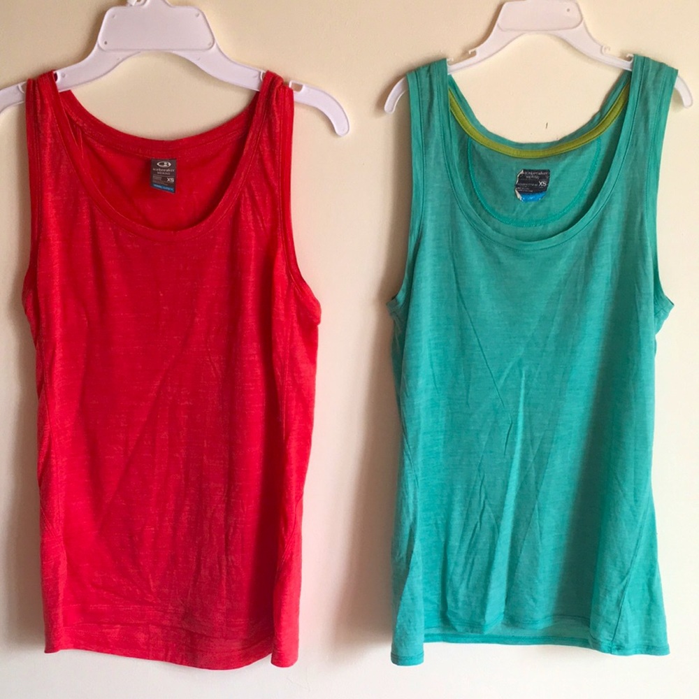 Bundle of xs icebreaker running tank tops✨🏃🏽‍♀️